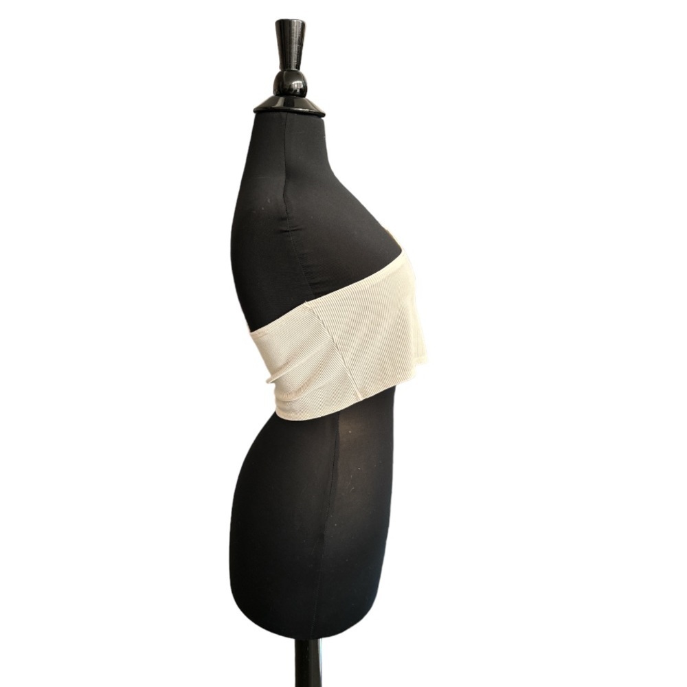 Boohoo One Shoulder Crop Top - Picture 4 of 8